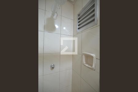 Banheiro de kitnet/studio para alugar com 1 quarto, 31m² em Cidade Baixa, Porto Alegre