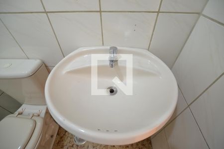 Banheiro de kitnet/studio para alugar com 1 quarto, 31m² em Cidade Baixa, Porto Alegre