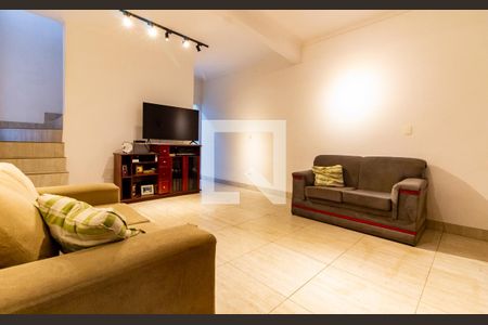 Sala de casa para alugar com 4 quartos, 200m² em Jaguaribe, Osasco
