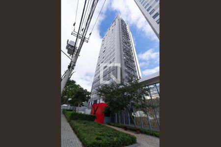 Apartamento para alugar com 74m², 2 quartos e 1 vaga Apartamento para alugar com 74m², 2 quartos e 1 vagaFachada