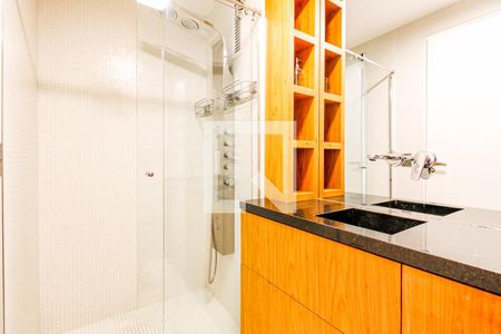 Apartamento para alugar com 74m², 2 quartos e 1 vaga Apartamento para alugar com 74m², 2 quartos e 1 vagaBanheiro