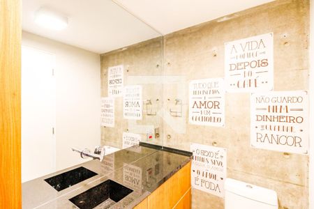 Apartamento para alugar com 74m², 2 quartos e 1 vaga Apartamento para alugar com 74m², 2 quartos e 1 vagaBanheiro