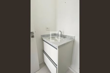 Lavabo de apartamento à venda com 1 quarto, 50m² em Tamboré, Santana de Parnaíba