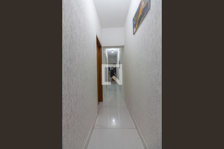 Casa à venda com 175m², 3 quartos e 2 vagas Casa à venda com 175m², 3 quartos e 2 vagasCorredor