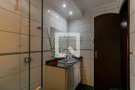Casa à venda com 300m², 5 quartos e 3 vagasBanheiro do Quarto 1