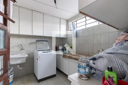 Casa à venda com 300m², 5 quartos e 3 vagasÁrea de Serviço