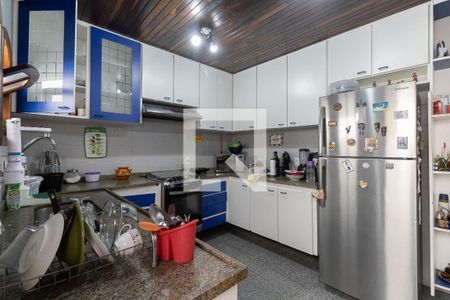 Casa à venda com 300m², 5 quartos e 3 vagasCozinha