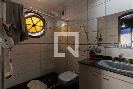 Casa à venda com 300m², 5 quartos e 3 vagasBanheiro do Quarto 1