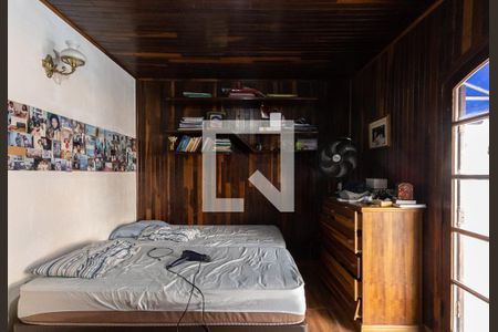 Casa à venda com 300m², 5 quartos e 3 vagasQuarto 2