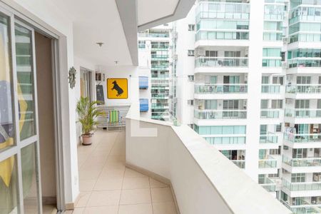 Apartamento à venda com 88m², 2 quartos e 2 vagasVaranda da Sala