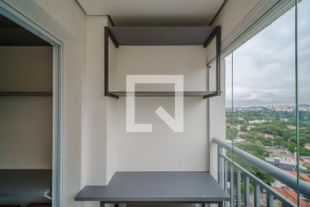 Varanda de kitnet/studio à venda com 1 quarto, 32m² em Butantã, São Paulo