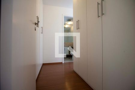 Apartamento à venda com 97m², 3 quartos e 2 vagasQuarto 2