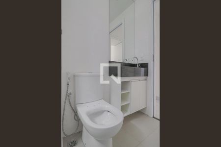 Apartamento para alugar com 70m², 2 quartos e 2 vagasBanheiro do Corredor 