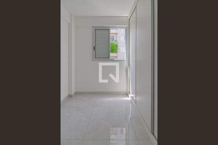 Quarto 1 de apartamento para alugar com 2 quartos, 70m² em São Pedro, Belo Horizonte