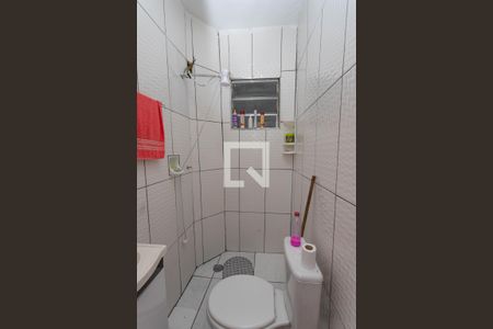 Casa 1 - Banheiro de casa à venda com 4 quartos, 213m² em Piraporinha, Diadema