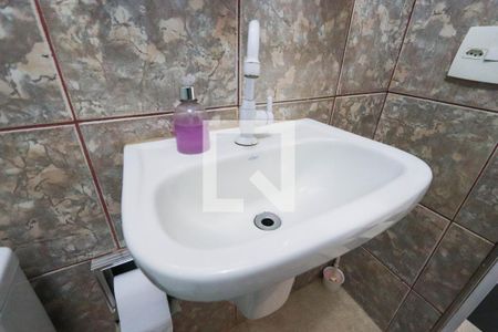 Casa à venda com 135m², 3 quartos e 4 vagas Casa à venda com 135m², 3 quartos e 4 vagasBanheiro 1