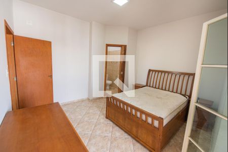 Casa para alugar com 135m², 3 quartos e 3 vagasSuíte
