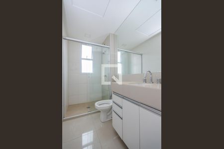 Apartamento para alugar com 80m², 2 quartos e 2 vagasBanheiro da Suíte