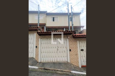 Casa à venda com 159m², 3 quartos e 3 vagas Casa à venda com 159m², 3 quartos e 3 vagasFachada