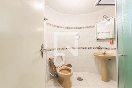 Banheiro Social de apartamento para alugar com 1 quarto, 44m² em Jardim Virginia, Guarujá
