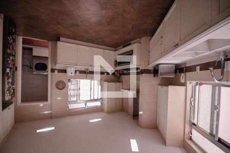 Apartamento à venda com 620m², 4 quartos e 1 vaga Apartamento à venda com 620m², 4 quartos e 1 vagaCozinha