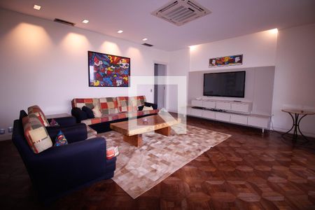 Apartamento à venda com 620m², 4 quartos e 1 vaga Apartamento à venda com 620m², 4 quartos e 1 vagaSala de tv