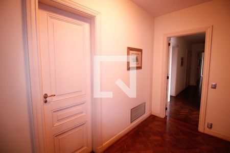 Apartamento à venda com 620m², 4 quartos e 1 vaga