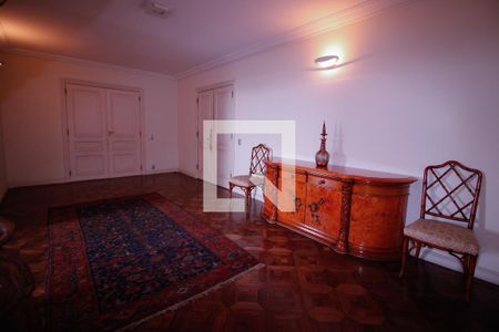 Apartamento à venda com 620m², 4 quartos e 1 vaga Apartamento à venda com 620m², 4 quartos e 1 vagaSala