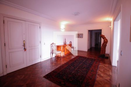 Apartamento à venda com 620m², 4 quartos e 1 vaga Apartamento à venda com 620m², 4 quartos e 1 vagaSala