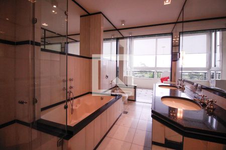 Apartamento à venda com 620m², 4 quartos e 1 vaga Apartamento à venda com 620m², 4 quartos e 1 vagaBanheiro Quarto