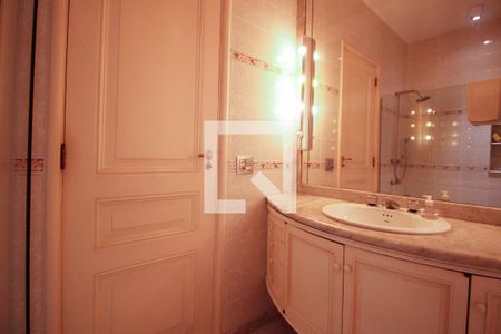 Apartamento à venda com 620m², 4 quartos e 1 vaga Apartamento à venda com 620m², 4 quartos e 1 vagaBanheiro Quarto Suite 2