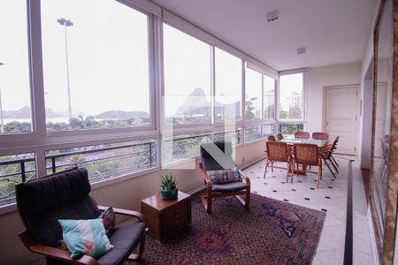 Apartamento à venda com 620m², 4 quartos e 1 vaga Apartamento à venda com 620m², 4 quartos e 1 vagaSala de estar