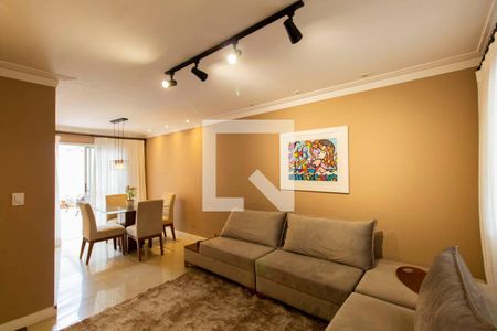 Sala de casa de condomínio para alugar com 3 quartos, 133m² em Vila Pierina, São Paulo