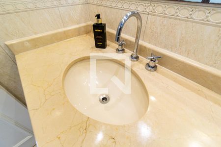 Apartamento à venda com 209m², 3 quartos e 5 vagasBanheiro da Suíte