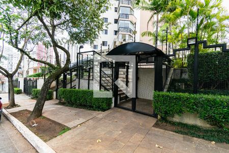 Apartamento à venda com 209m², 3 quartos e 5 vagasFachada