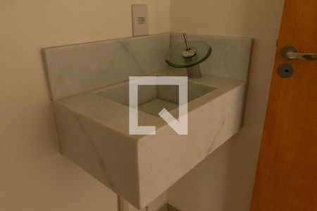 Casa de condomínio à venda com 98m², 2 quartos e 3 vagasLavabo