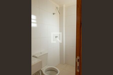 Casa de condomínio à venda com 92m², 2 quartos e 3 vagas Casa de condomínio à venda com 92m², 2 quartos e 3 vagasBanheiro suite 2