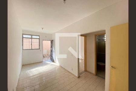 Sala de casa para alugar com 2 quartos, 50m² em Riachuelo, Rio de Janeiro