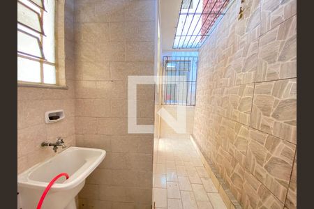 Casa para alugar com 50m², 2 quartos e sem vagaÁrea de Serviço