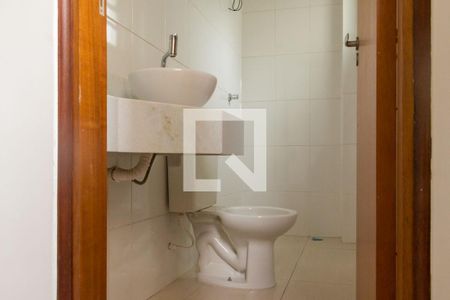 Casa de condomínio à venda com 105m², 2 quartos e 3 vagasBanheiro suite 2