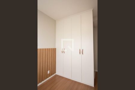 Apartamento à venda com 42m², 2 quartos e 1 vagaQuarto 2 - Armários