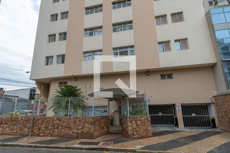Fachada e Portaria de apartamento para alugar com 3 quartos, 95m² em Centro, Campinas