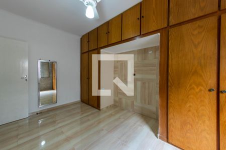 Quarto 1 de casa à venda com 2 quartos, 165m² em Vila Fátima, São Paulo