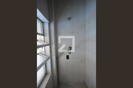 Apartamento para alugar com 71m², 2 quartos e sem vagaBanheiro