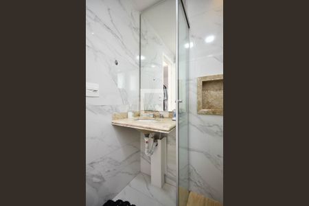 Apartamento à venda com 69m², 2 quartos e 2 vagas Apartamento à venda com 69m², 2 quartos e 2 vagasBanheiro suíte