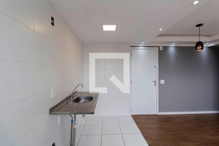 Sala e Cozinha Integrada de apartamento para alugar com 2 quartos, 40m² em Vila Sílvia, São Paulo