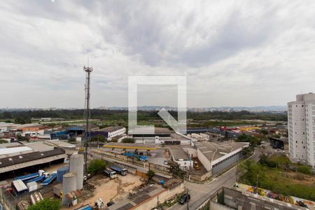 Vista Sala e Cozinha Integrada de apartamento para alugar com 2 quartos, 40m² em Vila Sílvia, São Paulo