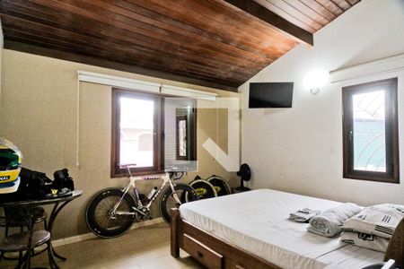 Casa à venda com 274m², 3 quartos e 5 vagasSuíte