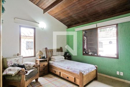 Casa à venda com 274m², 3 quartos e 5 vagasQuarto 2