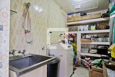 Casa à venda com 274m², 3 quartos e 5 vagasÁrea de Serviço